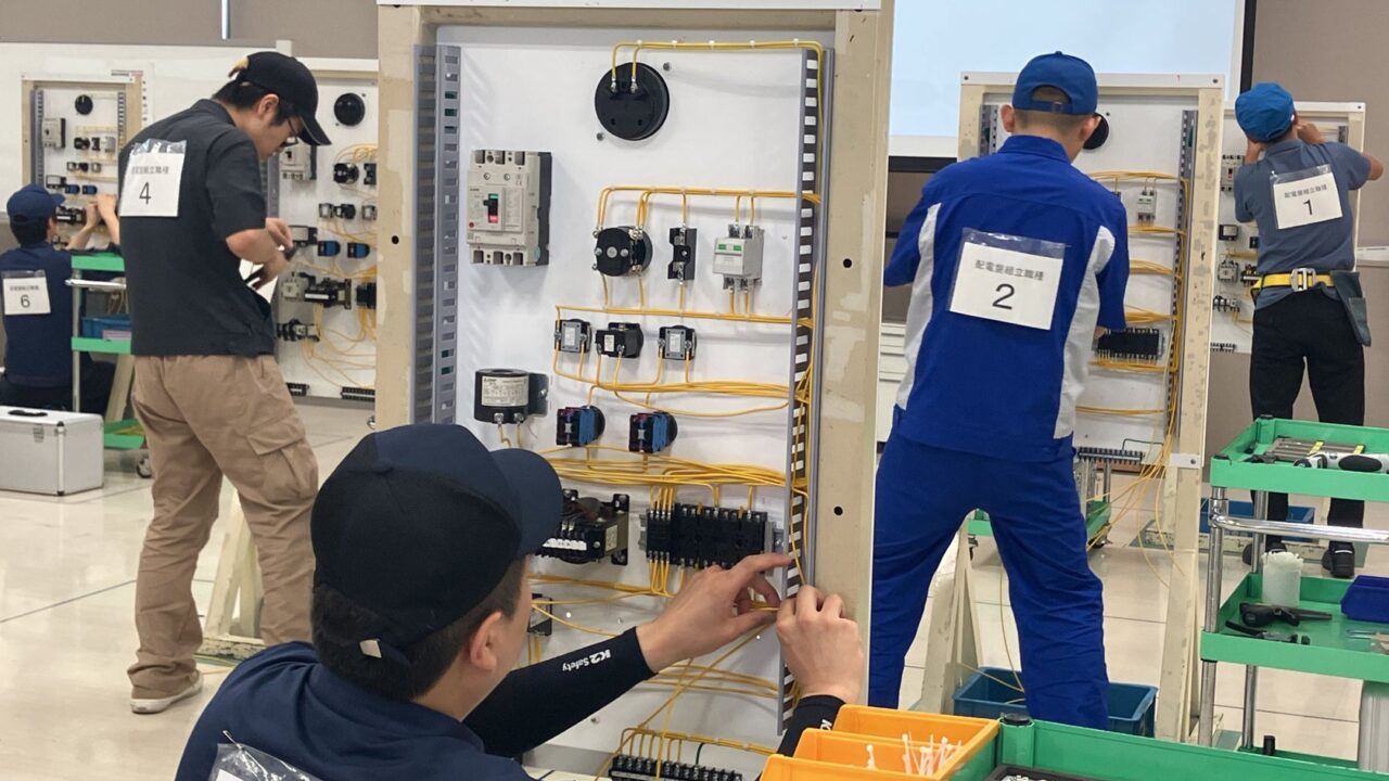三菱電機ビルソリューションズが技能競技大会を開催。昇降機製造の10職種で競う