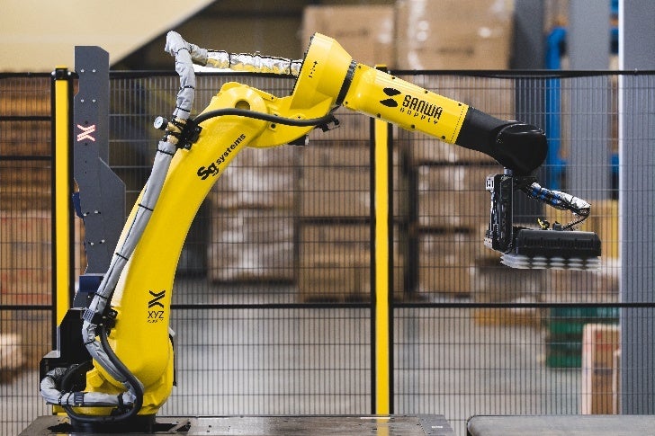 サンワサプライ、西日本物流拠点にAI荷下ろしロボを導入。処理能力15％向上