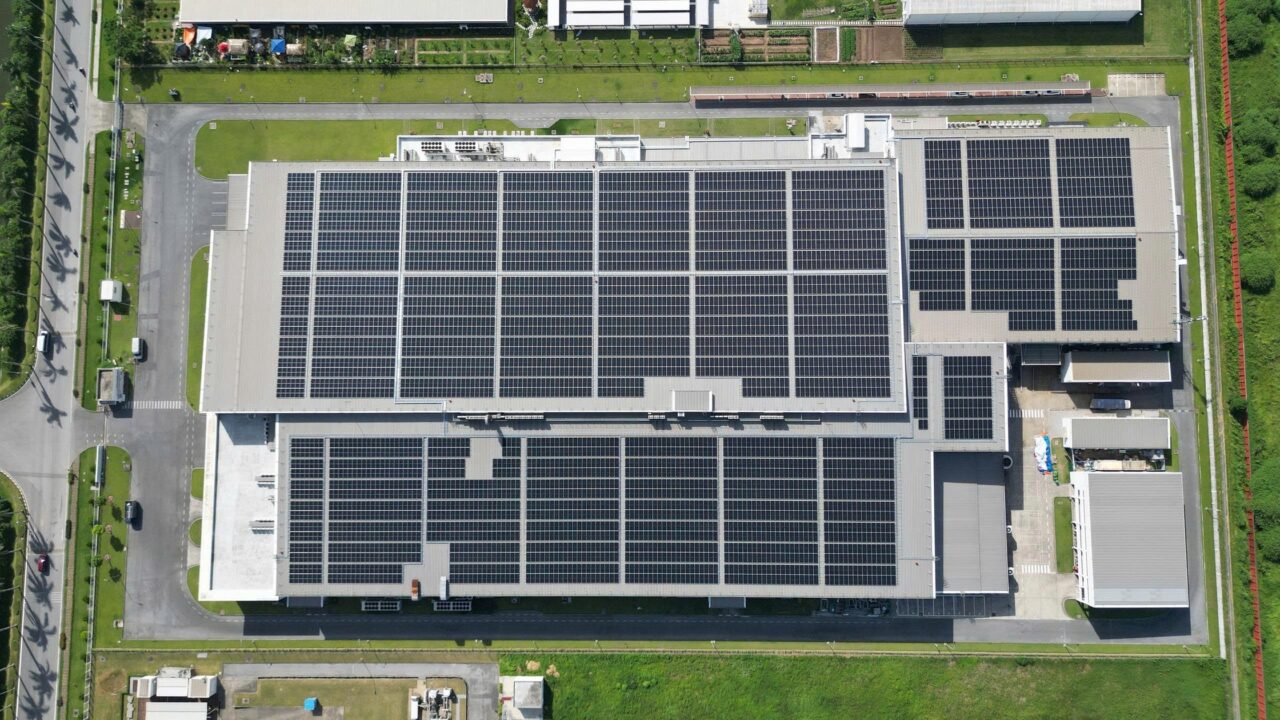 日機装のベトナム航空機部品工場、太陽光発電システムを導入しCO2削減へ