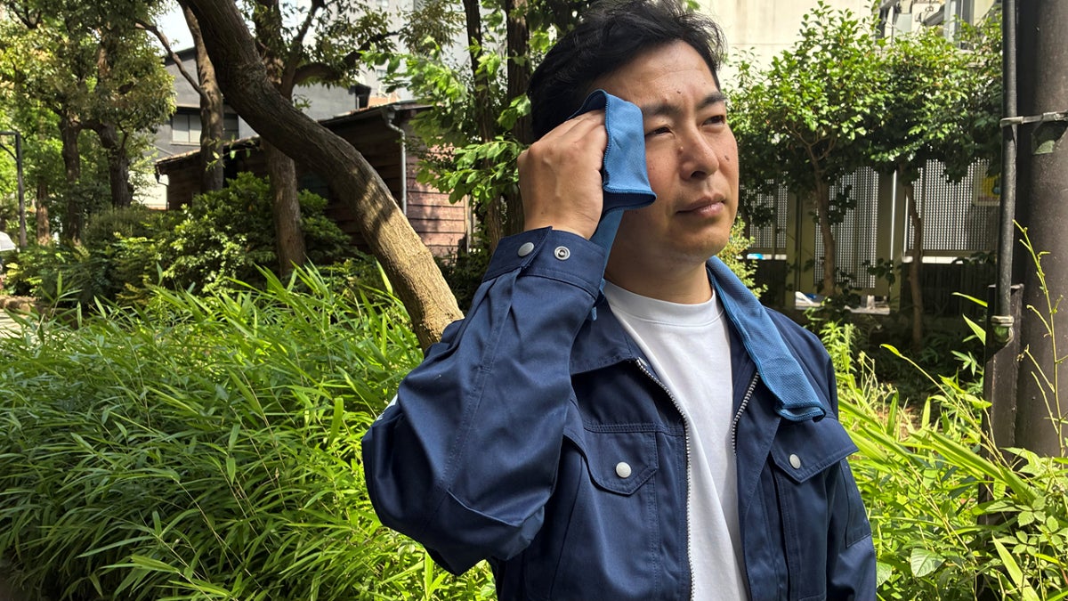 パーソルフィールドスタッフ、製造・物流現場の派遣スタッフへ冷感タオルを配布