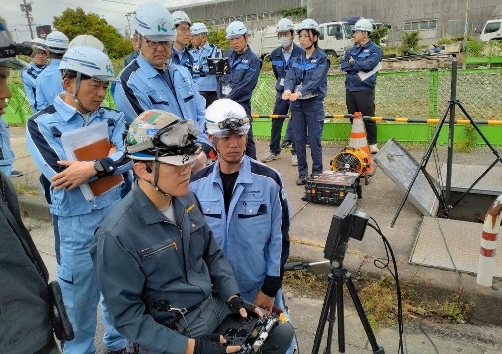 下水道管路の「立ち入りなし点検」へ、ドローンによる損傷計測の技術検証を実施