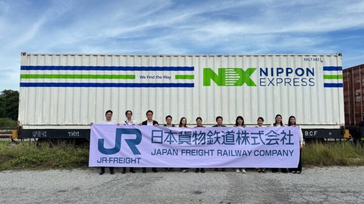 タイ・ラオス間の越境鉄道試験輸送が実施