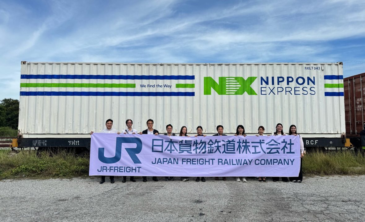 タイ・ラオス間の越境鉄道試験輸送が実施