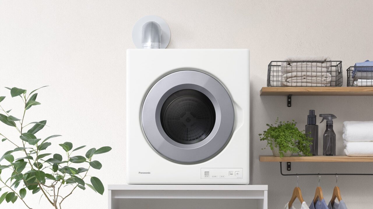 パナソニックが屋外排気式電気衣類乾燥機を発売へ。200V電源で時短を実現