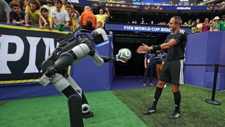 人型ロボット「Atlas」がW杯で実運用、産業応用を見据えた動作学習技術を実証