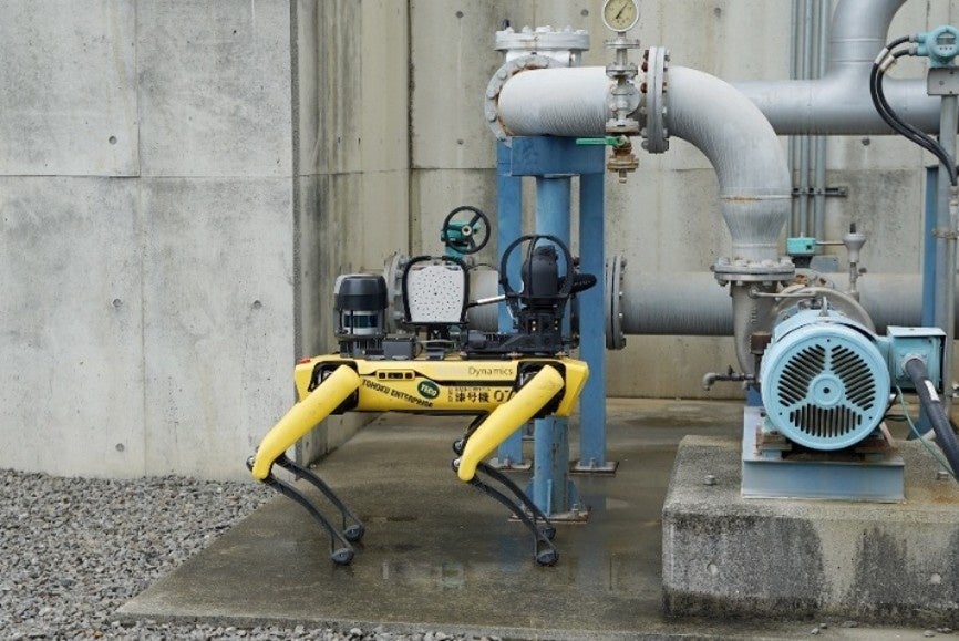コスモ石油、堺製油所で四足歩行ロボットを用いた設備点検のPoCを開始
