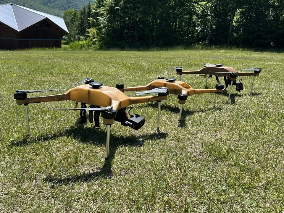 アトラックラボ、セルロースファイバー製ドローン開発 高い生産性と保守性を両立