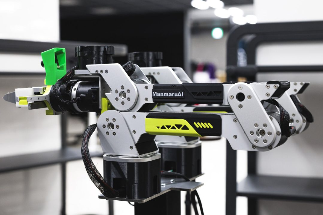 ManmaruAIが低コスト機体による「AIロボット労働力サービス」を提供開始