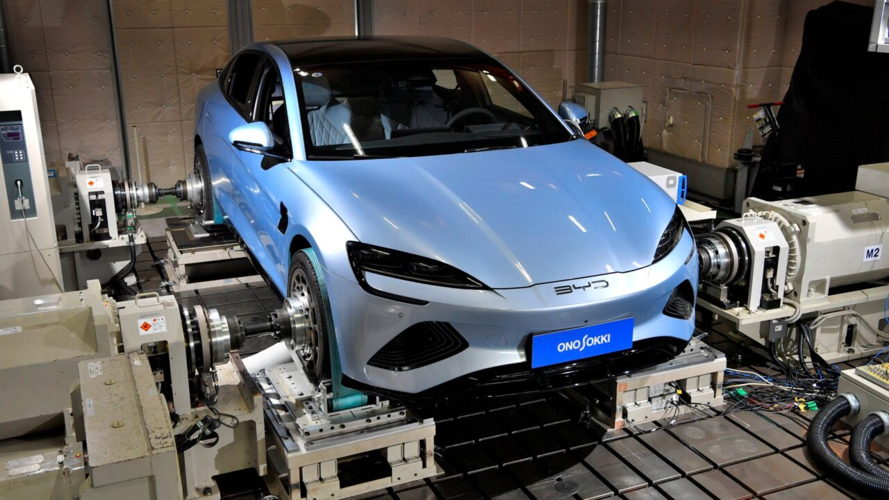 小野測器、BYD「SEAL」の熱マネジメントモデルを販売開始。xEV開発を効率化