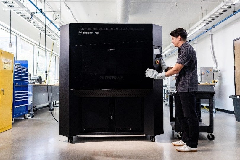 大型治具を短時間で製作する3Dプリンター「F870」を丸紅情報システムズが発売