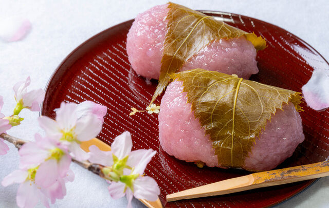 和菓子店の倒産が過去最多ペース、原材料高と技術承継難が製造現場を直撃