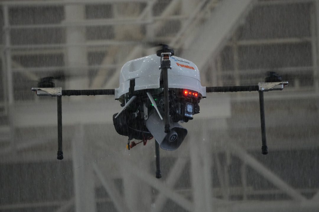 双葉電子、暴風雨環境下で産業用ドローンの飛行検証を実施